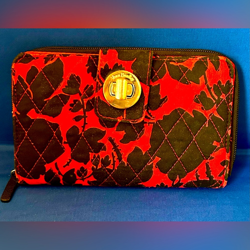 Vera Bradley Turnlock Wallet